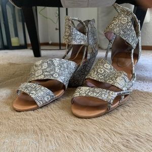 Snake print wedge heel